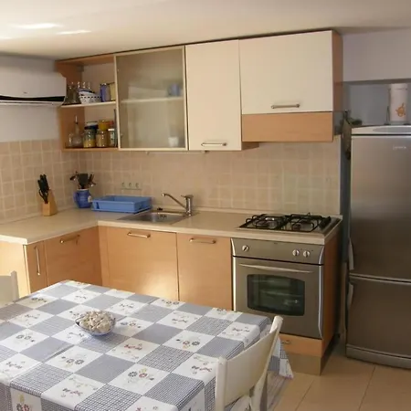 Haramina A2-2 By Interhome